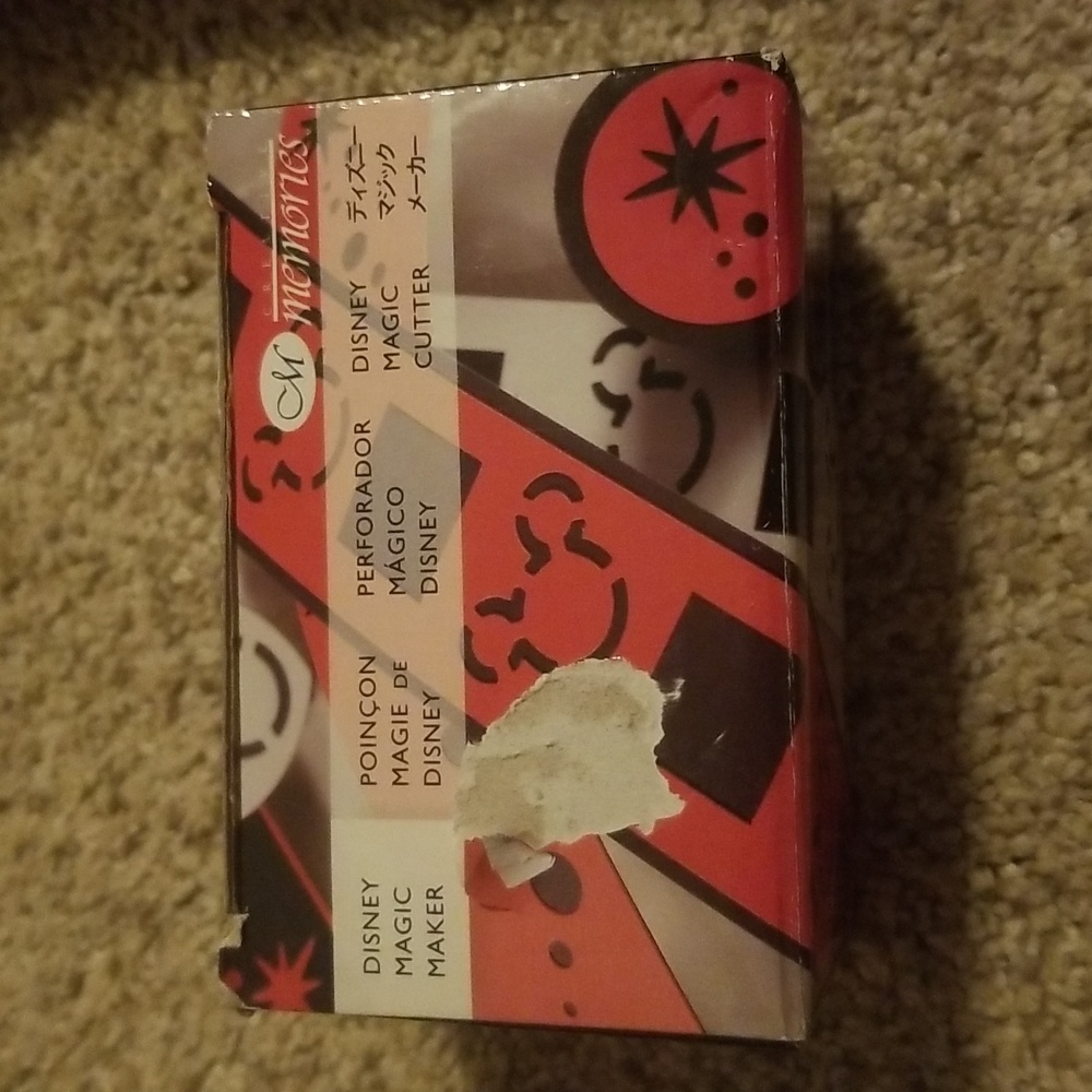 Creative Memories. Disney Magic Maker punch.